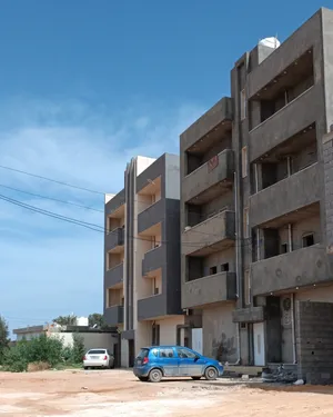 4 Bedrooms . 3 Bathrooms . 160 m23