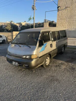 باص h100 موديل 2001 موجود بعين الباشا