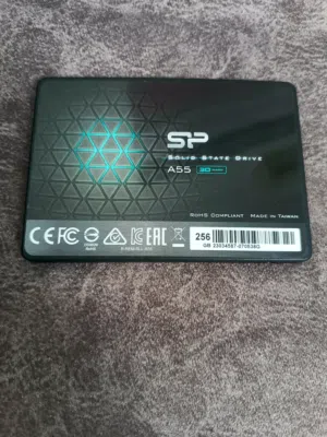 هارديسك ssd 256 هلثي 100% لتواصل على الرقم وشكرا يوجد خدمة توصيل