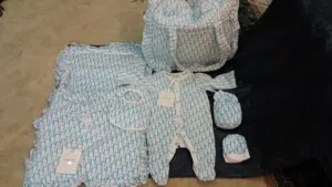مشروع اطقم مواليد جاهزة ( بيعة سريعة)
