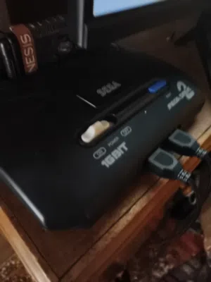 أبحث عن أشرطة (كاسيتات) جهاز السيجا (Sega Mega Drive) القديم، سواء كانت أصلية أو تجارية، أي شخص عنده
