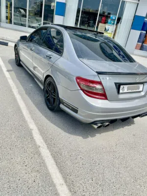 مرسيد س c200 بحاله جميله. جد لعشاق الفخامه G kit AM 63