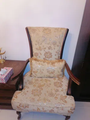 طقم كنب بحالة جيدة