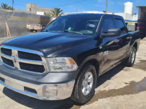 DODGE RAM 2018 5.7L للبيع