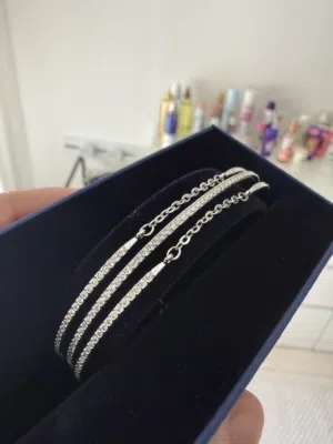 اسوارة Swarovski جديدة غير مستخدمة