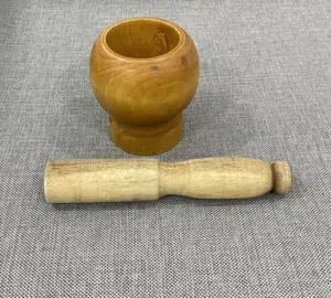 جرن و مدقة خشب زين استعمال جداً خفيف Wooden Mortar and Pestle Little Used