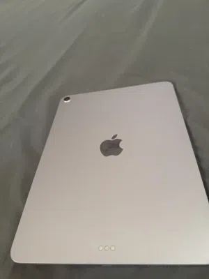 Apple iPad Air 5 64 GB in Abu Dhabi