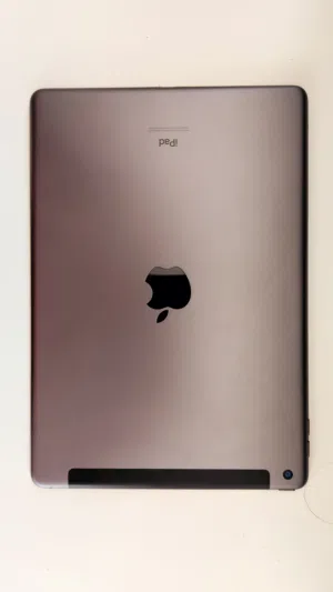 ipad 8 في حاله ممتازه