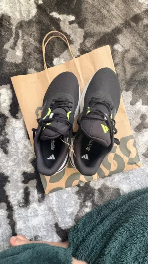 Adidas GALAXY 7 RUNNING SHOES size 42. BRAND NEW.