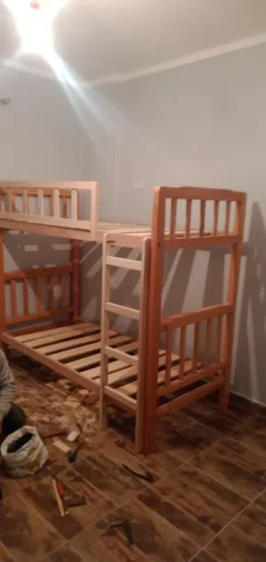 سرير خشب بملل دورين وبالسلم والحاجز فورى Furniture oh