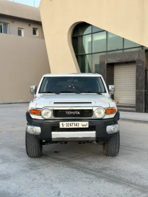 تويوتا Fj 2011