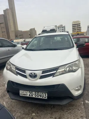 جيب تويوتا رافور 2013  بحالة ممتازة