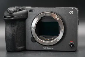 Sony FX3 WITH XLR HANDLE FOR SALE