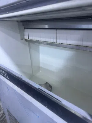 ماكينة مكعبات الثلج