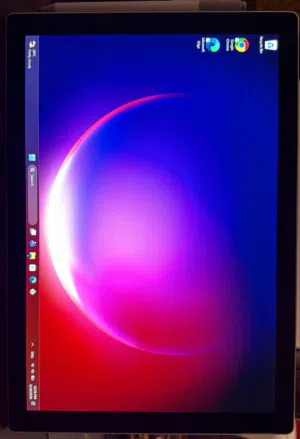Microsoft Surface Pro 6 — i7 / 16GB RAM / 512GB SSD