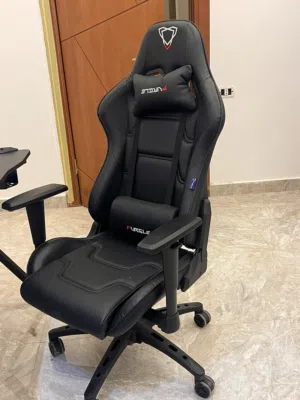 كرسي و طاوله قيمنق جديد بالباكوات