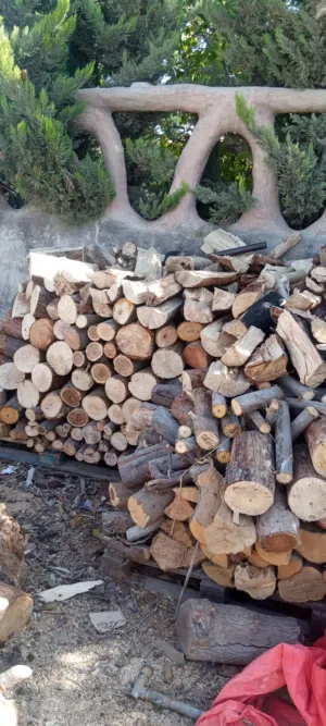 حطب مواقد لصوباتات والفير بليس باسعار مناسبه للجميع ويوجد خدمه توصيل وتغليف