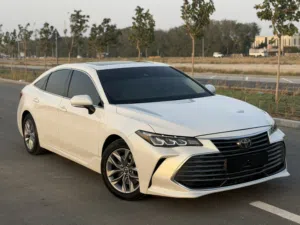 Used Toyota Avalon in Sharjah