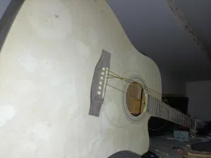 قيثارة و دربوكة