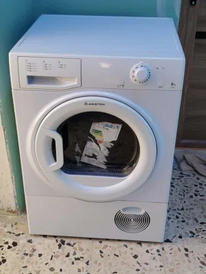 مجفف اريستون 8 كيلو بحالة ممتازة