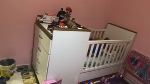 سرير اطفال