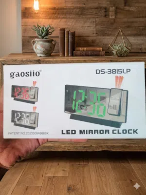 ساعة منبه رقمية مزودة بجهاز عرض LED مقاس 7.8 بوصة مع إمكانية ضبط درجة حرارة العرض بزاوية 180 درجة