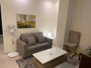 شقة غرفة و صالة جميلة في منطقة السابع - Beautiful one-bedroom apartment with a living room in the 7t