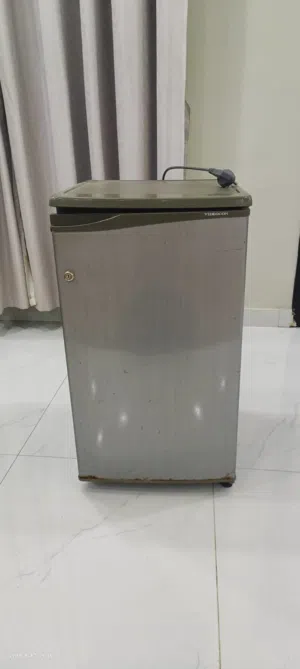 ثلاجة نظيفه