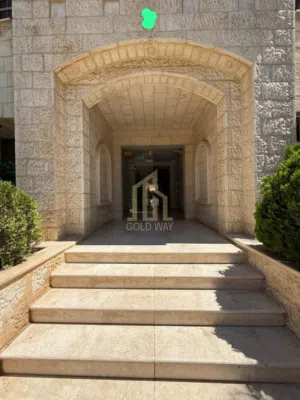 شقة مميزة للبيع طابق أول 247م لم تسكن في أرقى مناطق الكرسي / ref 9894