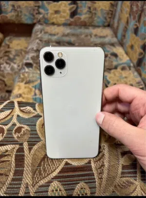 iPhone 11 pro max  الجهاز وتر بروف نموذج متفتحش قبل كدا ولا رجع للمصنع معفي من الضريبه بطاريه 84