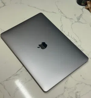 MacBook M1 13 inch للبيع