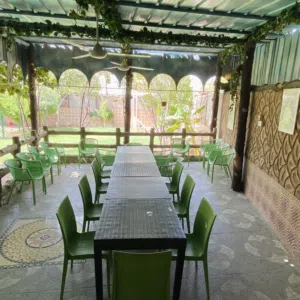 2 Bedrooms Chalet for Rent in Al Batinah Al Masnaah