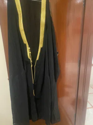 بشوت رجاليه ايجار لون اسود بس