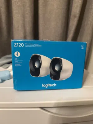 Logitech Z120 compact stereo speakers