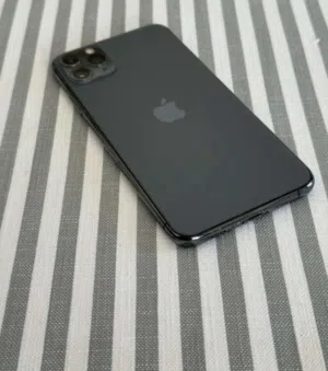 Apple iPhone 11 Pro Max 128 GB in Amman