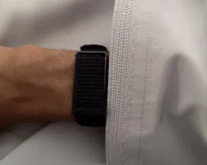 أسواره شبيهه الهوب WHOOP