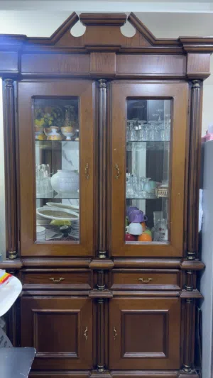 خزانة بوفيه غرفة ضيوف للبيع