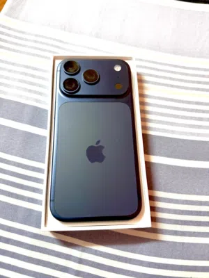 i phone 17pro with waranty