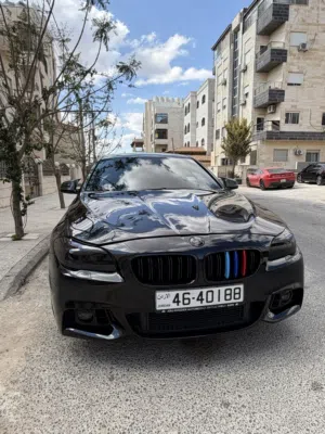 BMW 528i 2015 Special Carbon Fiber 130000 ابو خضر ترخيص سنة كاملة غرفة كنتارا 4 مخارج اكزوزت