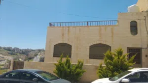 300 m2 More than 6 bedrooms Townhouse for Sale in Amman Al-Rabwa