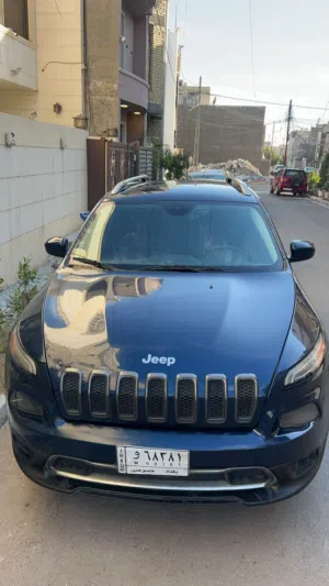 جيب شروكي بزون موديل 2018