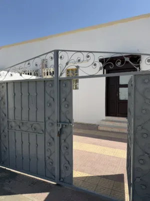 150 m2 2 Bedrooms Apartments for Rent in Al Batinah Sohar