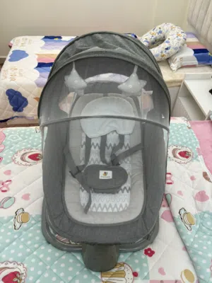 كوت اطفال ممتاز ومريح جداا ينفع لاكثر من استعمال مثل النوم والاكل والجلوس .... يعمل عن طريق سلك USB