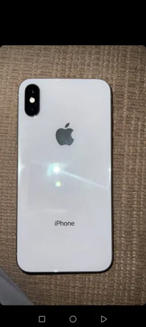 Apple iPhone XS 64 GB in Al Sharqiya