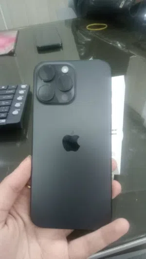 Iphone 16 pro max 265G بطارية 100٪