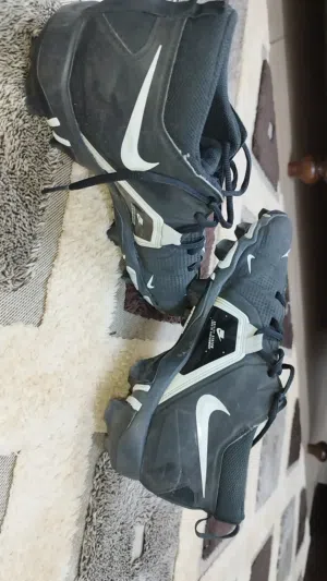 حذاء Nike phantom بحاله جديده استعمال يوم فقط