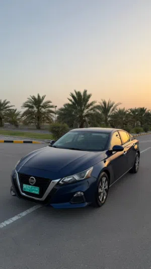 Used Nissan Altima in Al Batinah