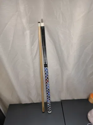 كيوب بليارد مستعمل خفيف جدا ماركة دايموند DIAMOND POOL CUES  تب وكالة برغي وكالة