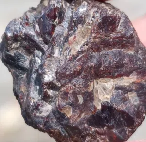 معدن الباينيت النادر.rare mineral bainite