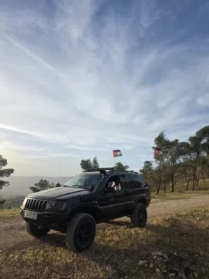 جيب شروكي ليمتيد 2000 OFF ROAD قابل للبدل ع سيارات حديثه